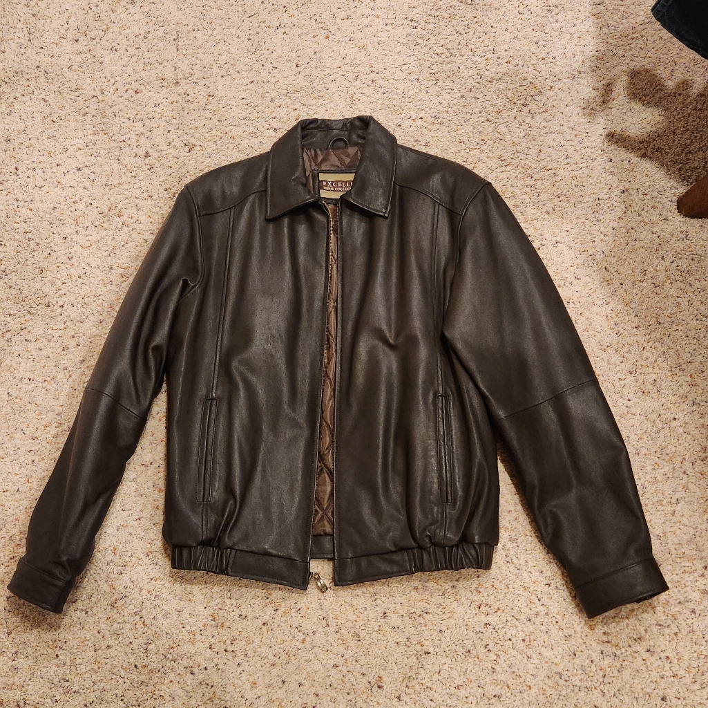 Mens Excelled Black Leather Jacket  Size Medium Like New